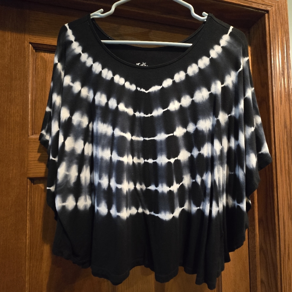 Justice Black and White Boxy Tie-Dye Tee